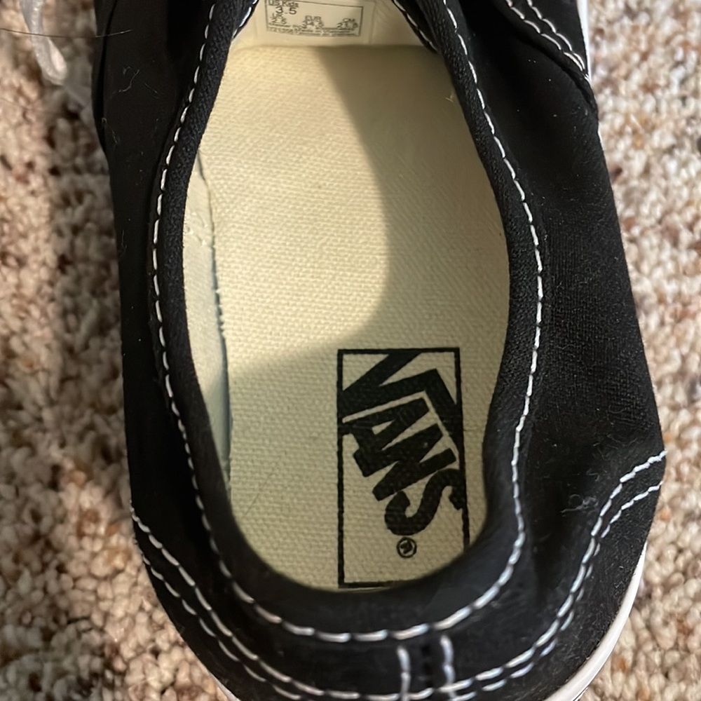 Vans - Picture 4 of 4
